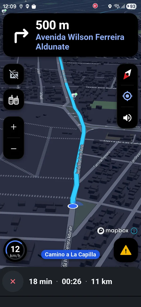 Pantalla de navegación durante un viaje simulado por la Ruta 8.